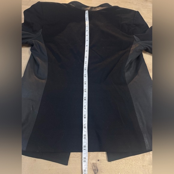 Theory Black faux leather-Trimmed blazer - Picture 7 of 8